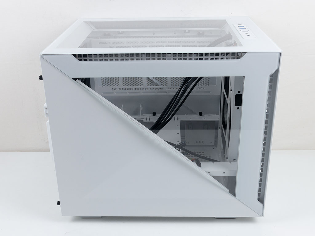 Thermaltake Divider Tg Air Snow Review A Closer Look Outside