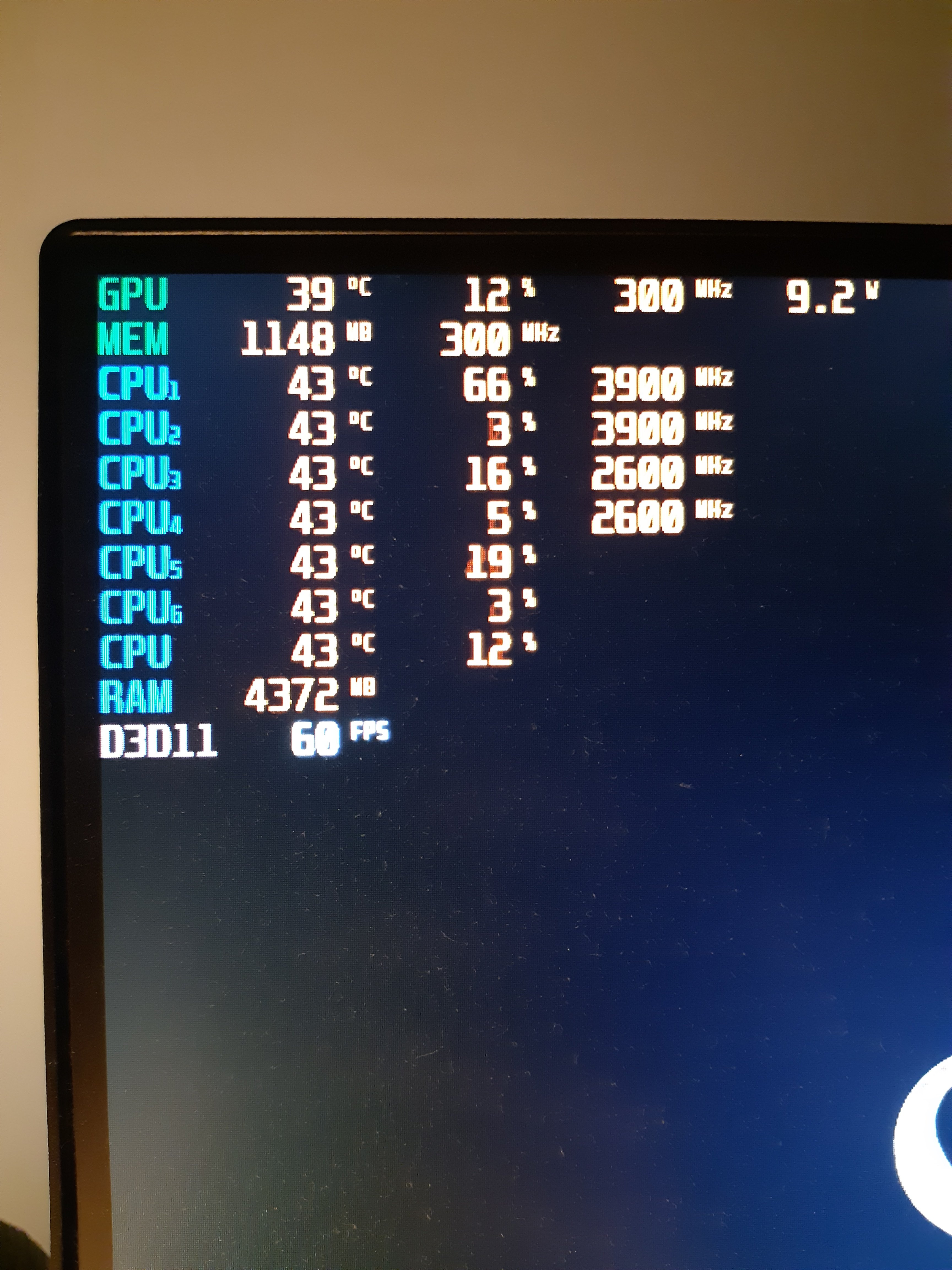PC gamer Ryzen 5 5600G AMD RAM 16GB SSD 240GB monitor 19 500W 80+ kit gamer