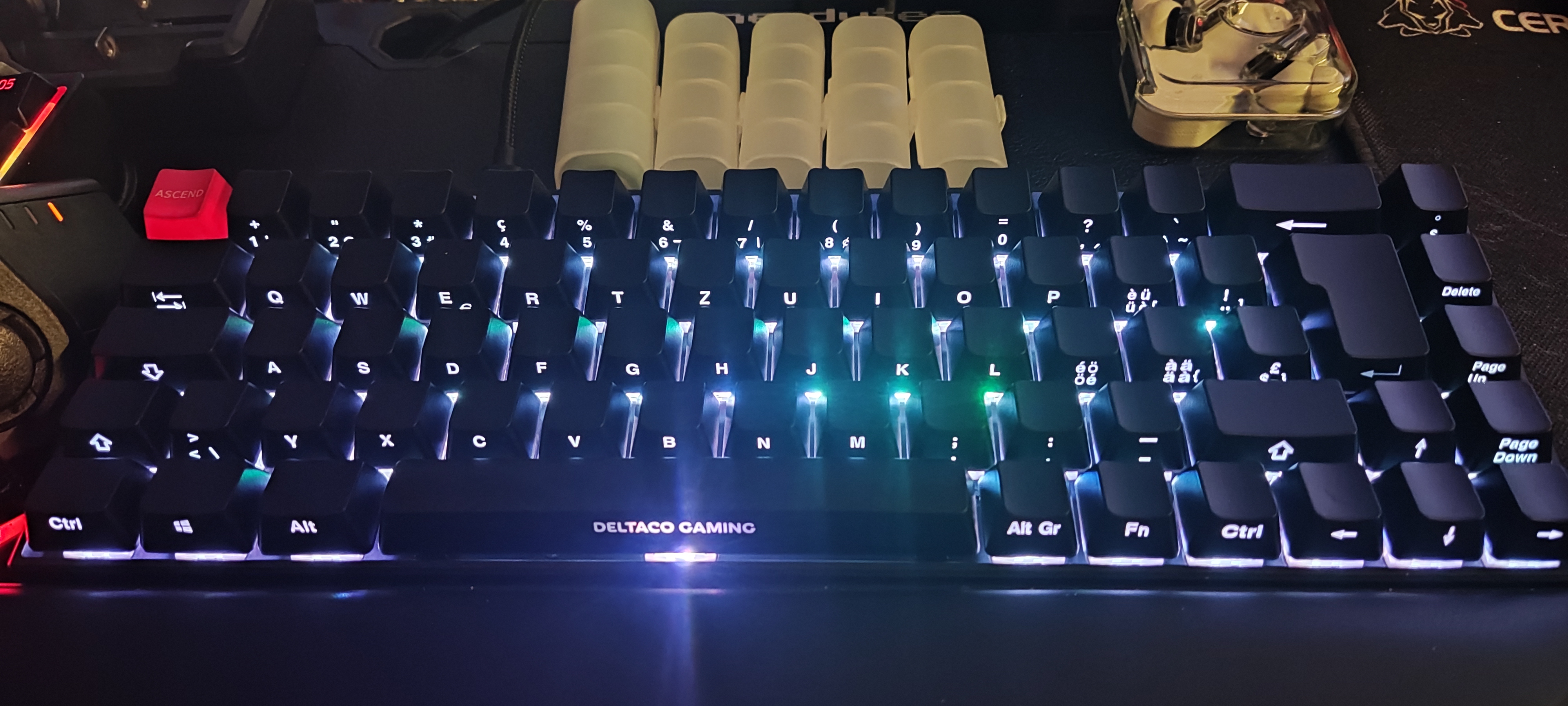 Apex 9 Mini | Mini gaming keyboard with fast optical switches