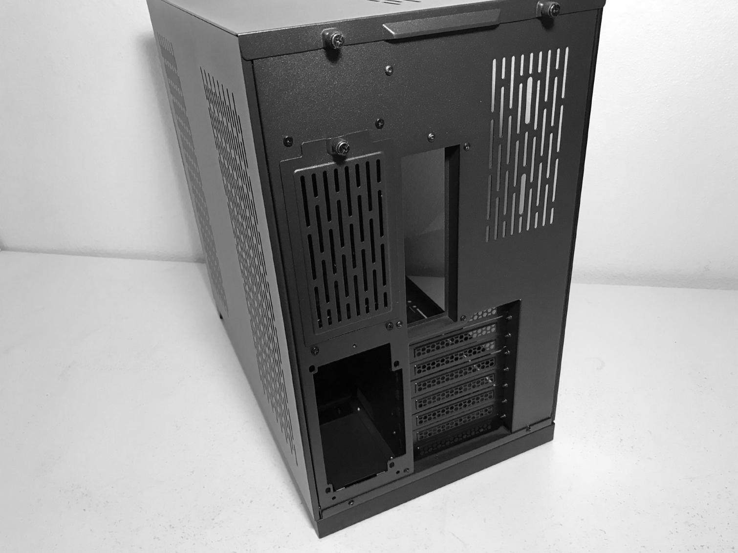 Lian Li Pc O11 Dynamic Techpowerup Forums