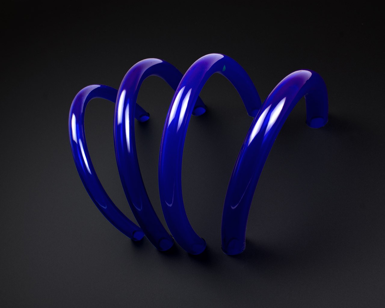 advancedtubing_brilliant_uv_blue_1.jpg