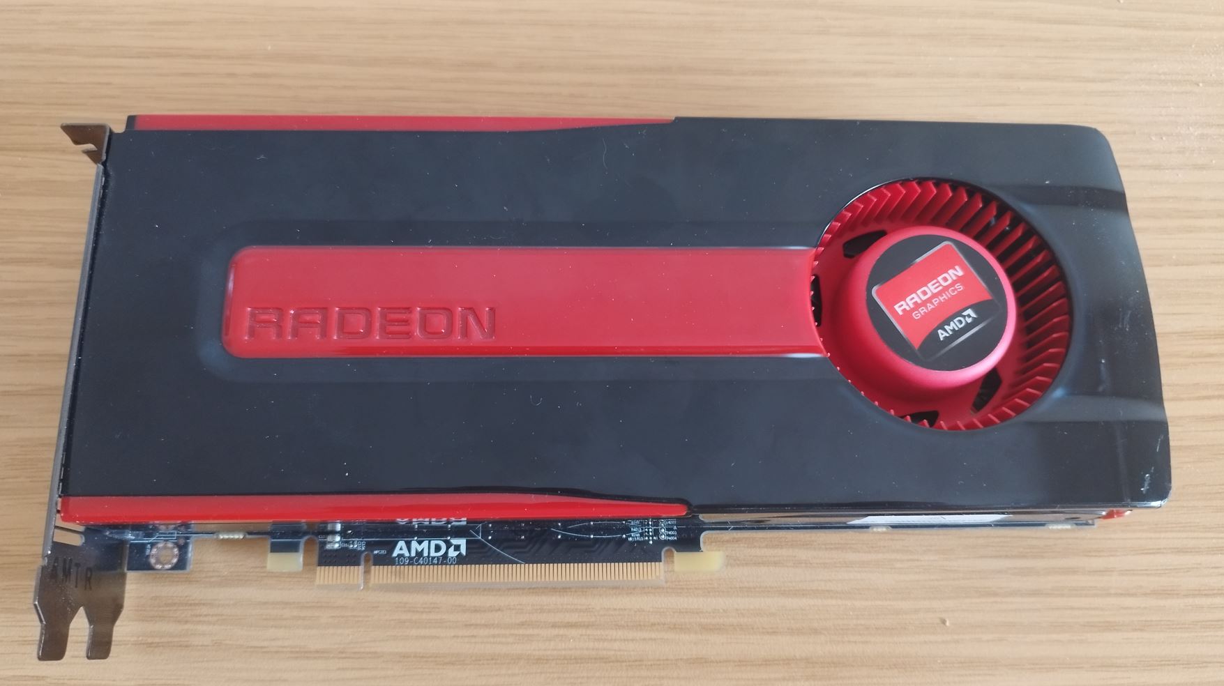 AMD HD 7850 ES.JPG