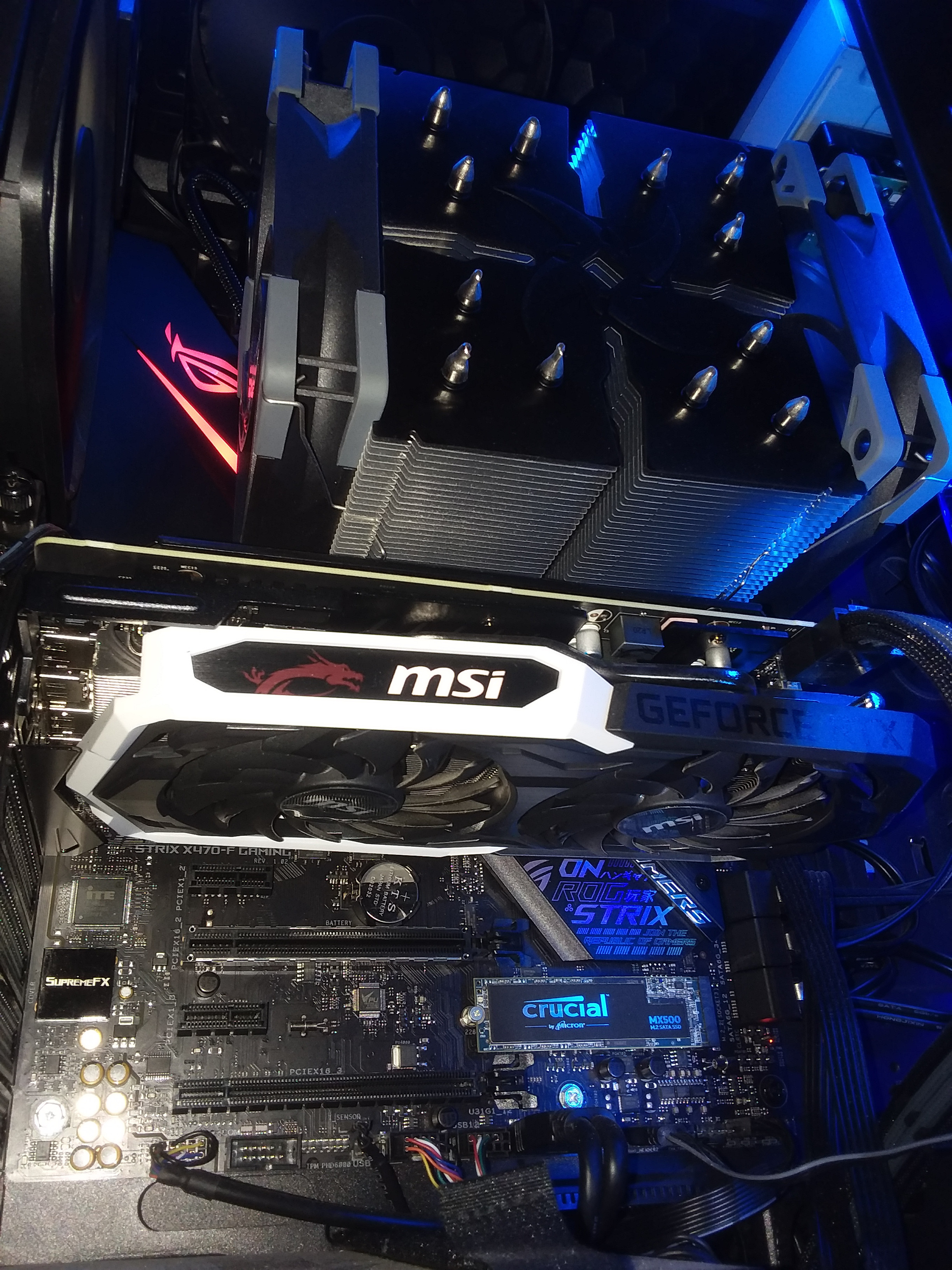 Asus-ROG-Strix-X470-F-Red-RGB--MSI-RTX-2060-Super-MX-500-Blue-RGB.jpg