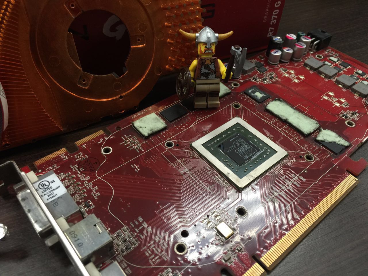 ATi Radeon 0 (6).jpg