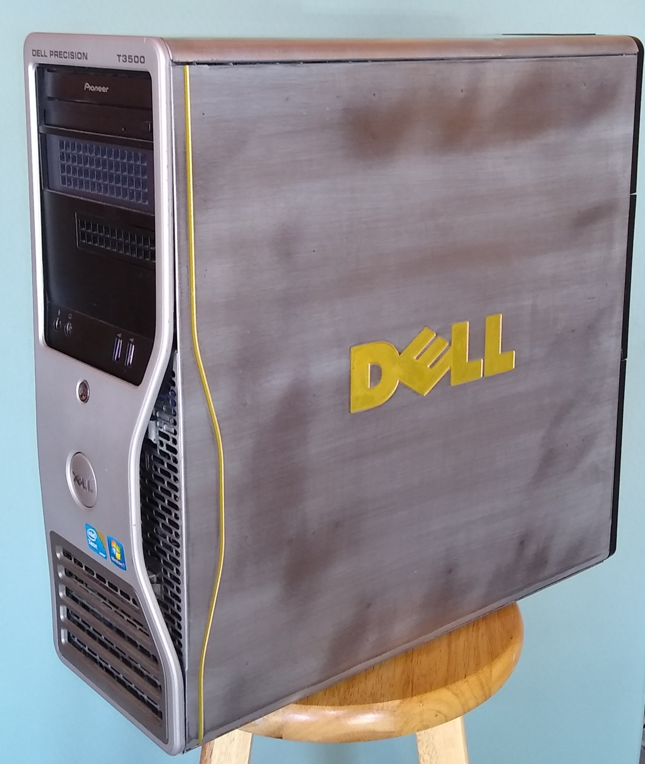 DellT3500-PaintStripped&Brushed-01.jpg