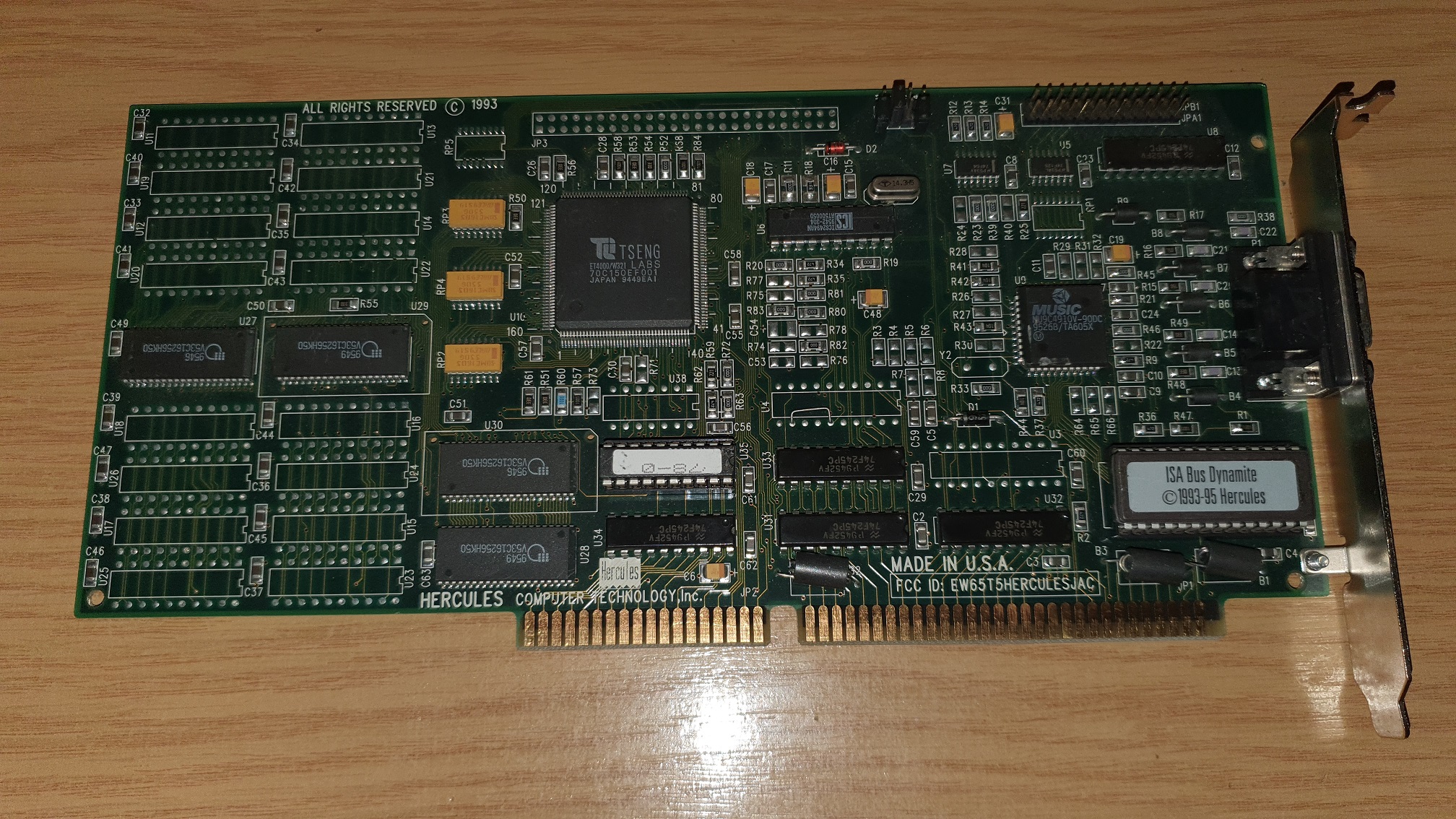 ET4000-W32i (1).jpg