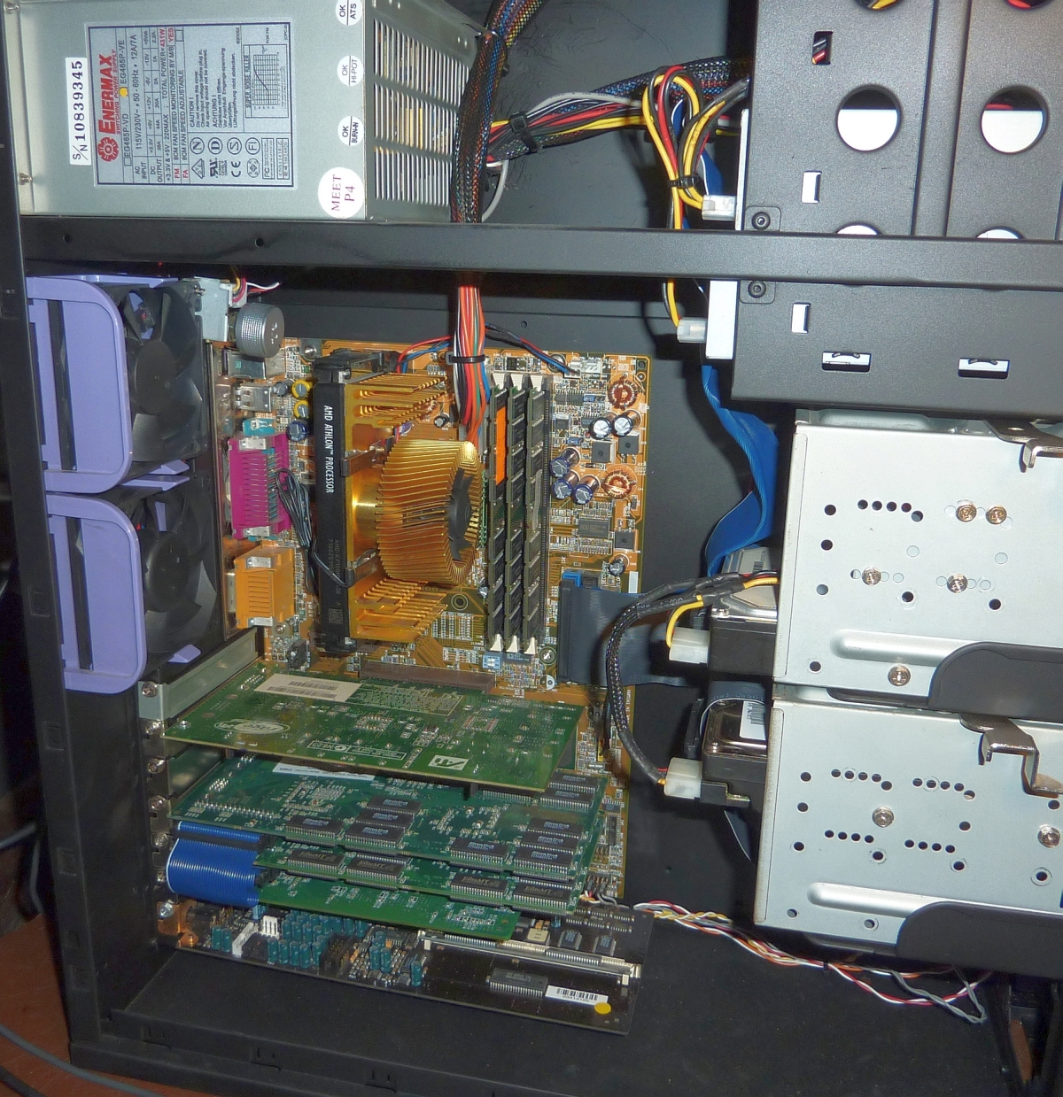 K7M Athlon 1GHz Rage Fury MAXX 1200.jpg