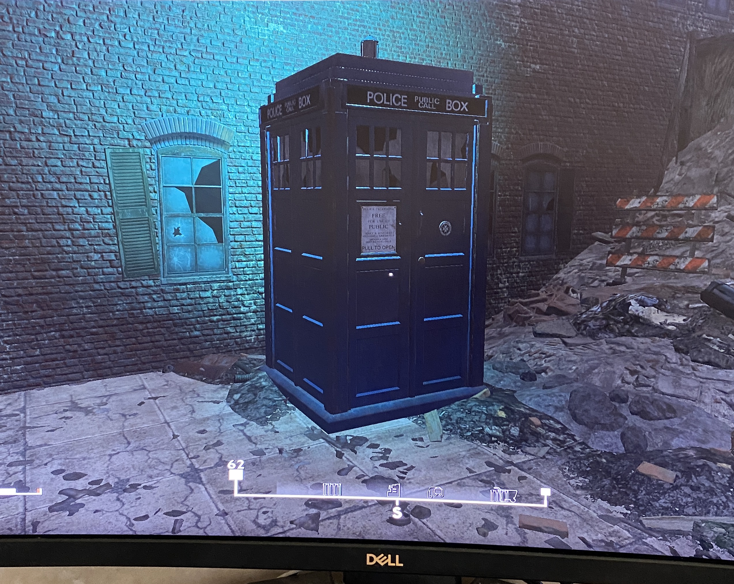 tardis.jpg