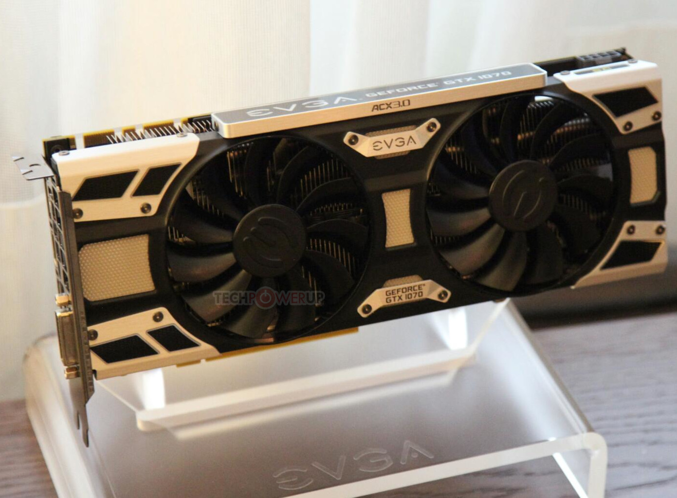 EVGA GeForce GTX 1070 SC Pictured 