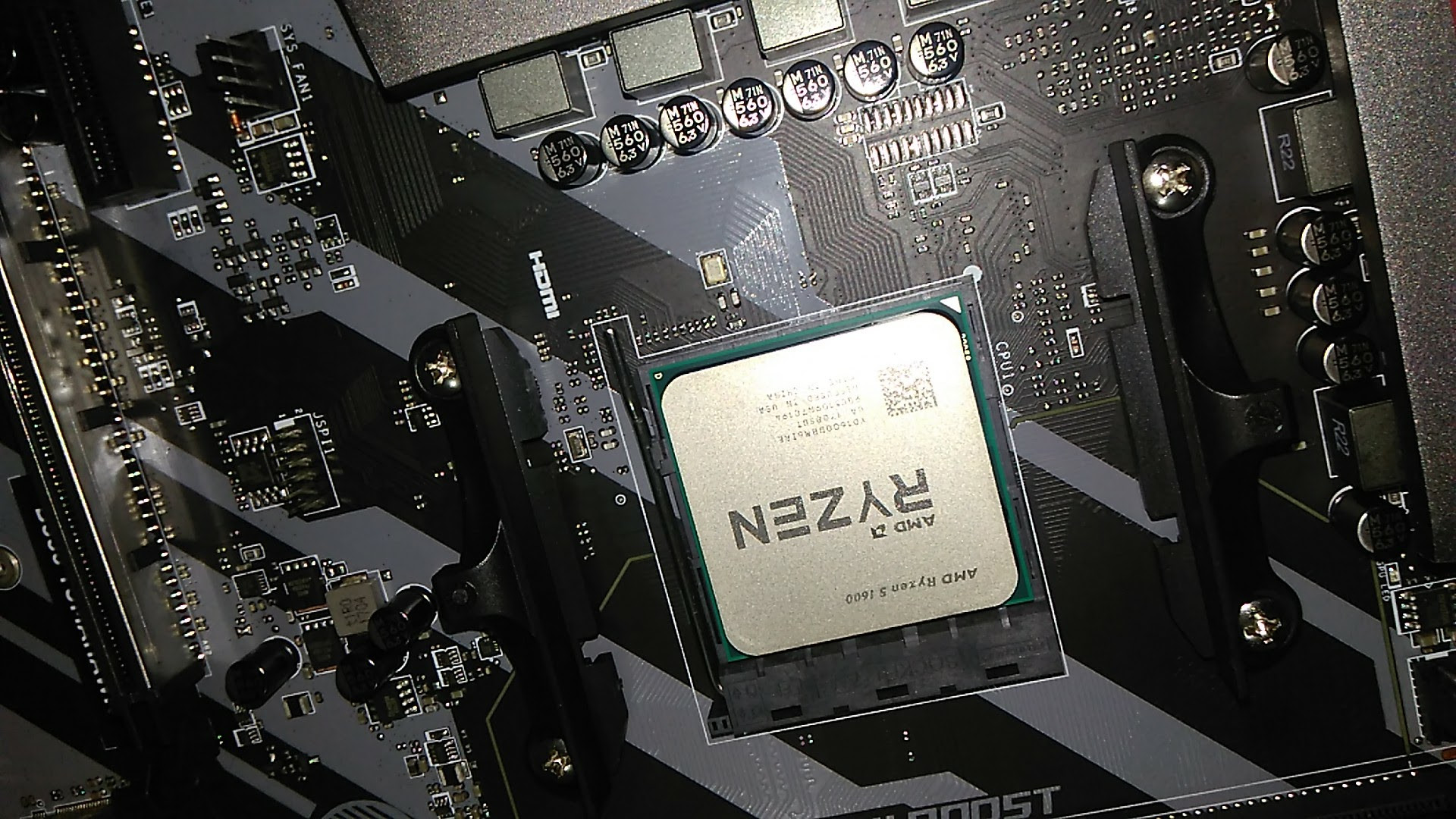 Сборка райзен 5. Ryzen 7000 сокет. Ryzen 5 1600. Core Performance процессор. AMD Ryzen 5 1600 фото в сокете.