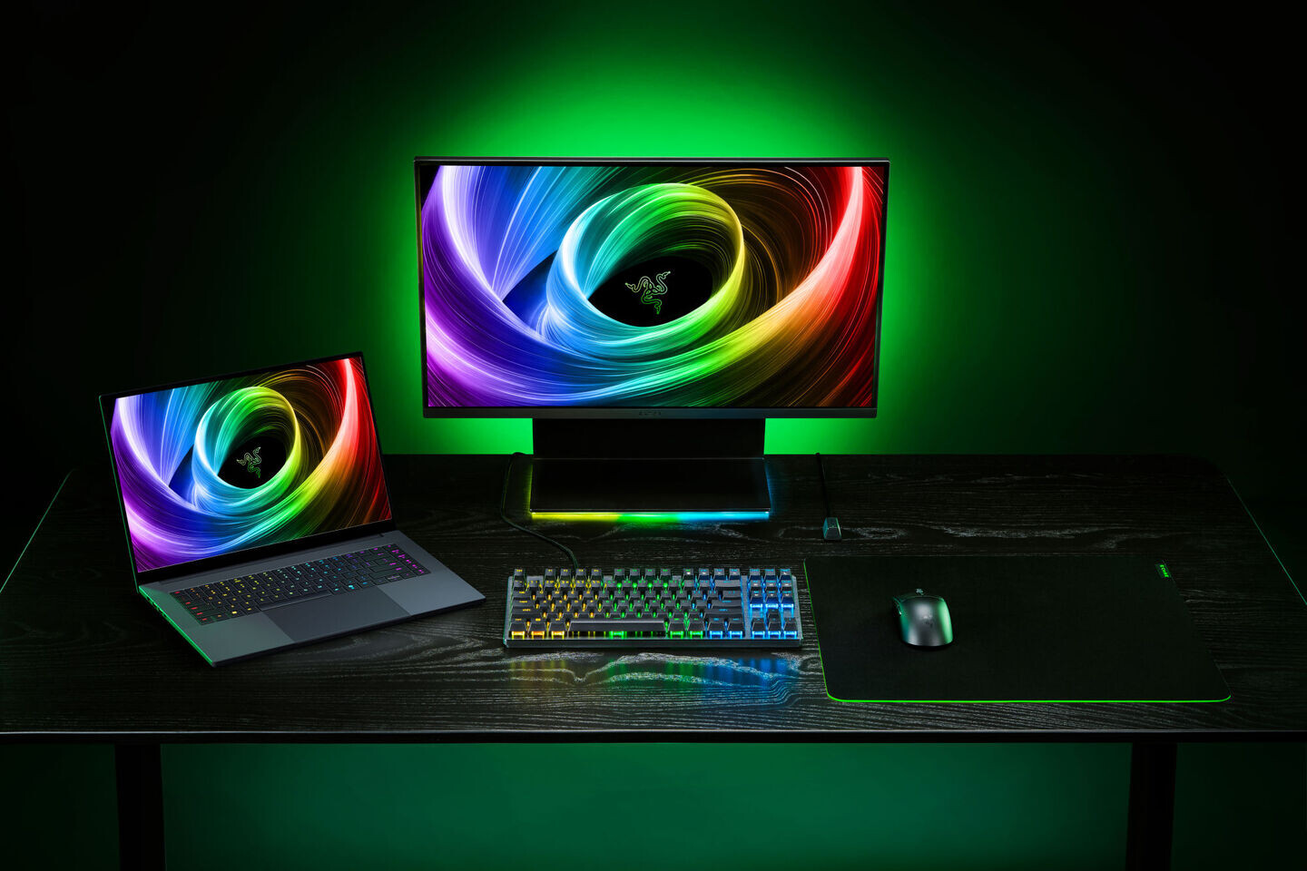 Razer Introduces Redesigned Blade 16 Gaming Laptop With NVIDIA GeForce RTX 50 series laptop GPUs and AMD Ryzen AI 9 processors