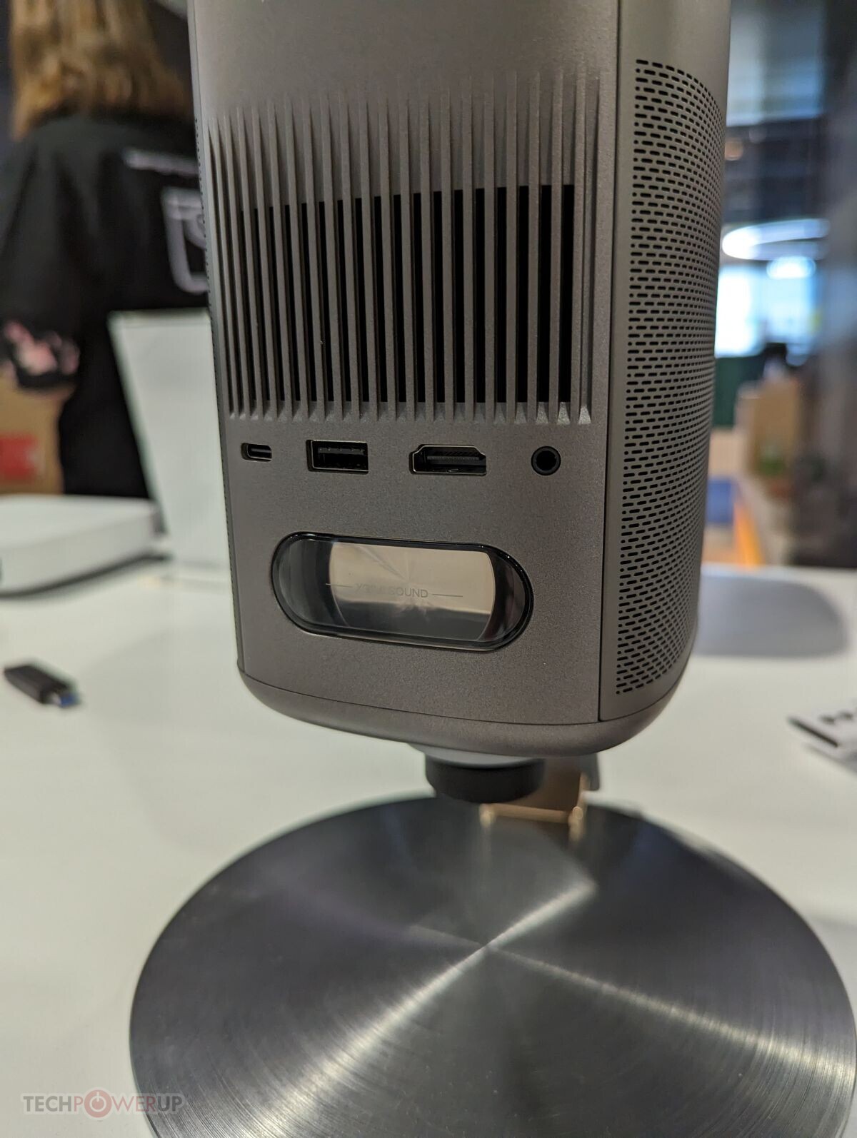 XGIMI at the 2023 International CES: RS Pro 2 and MoGo 2 Pro | TechPowerUp