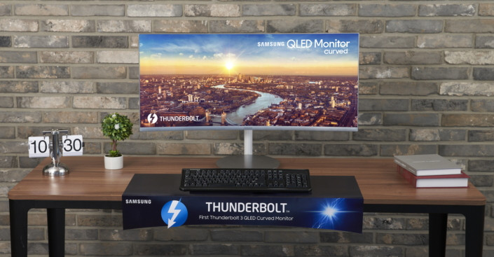 Samsung Launches World's First Thunderbolt 3 QLED Curved Monitor