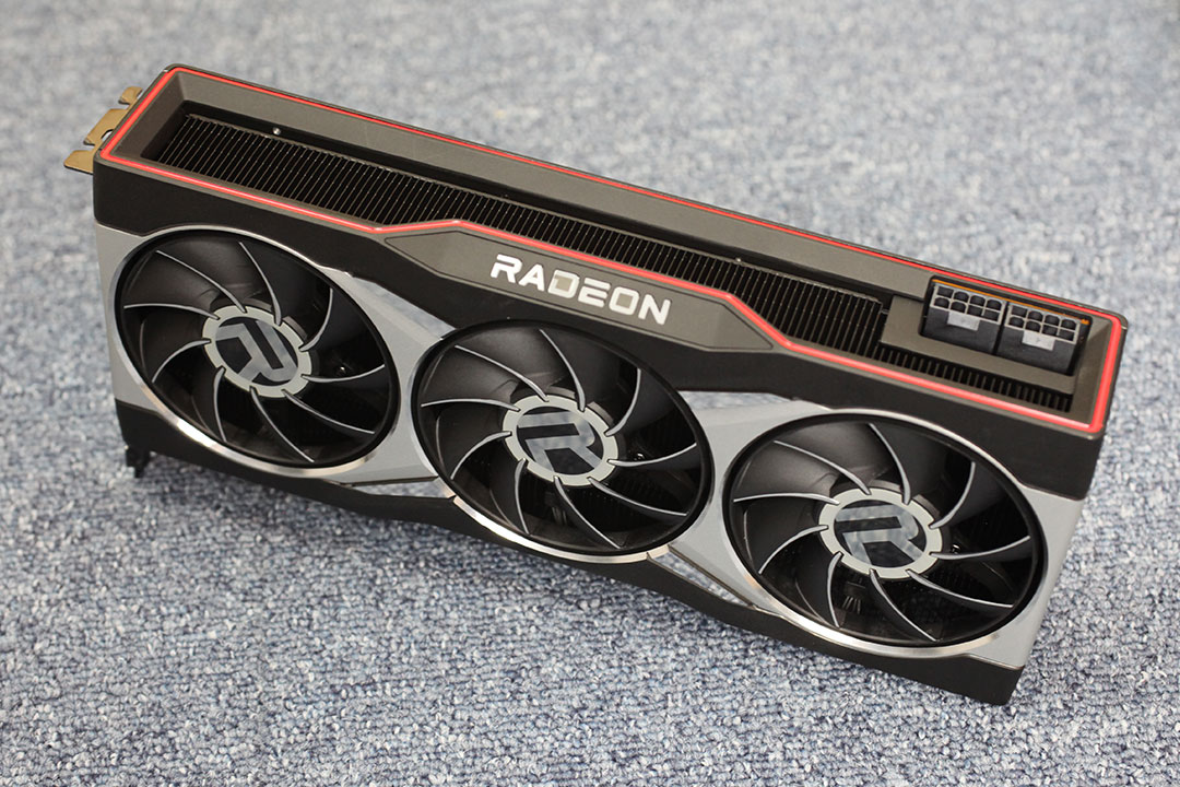 AMD Radeon RX 6800 and RX 6800 XT Unboxing - Radeon RX 6800 XT Unboxing