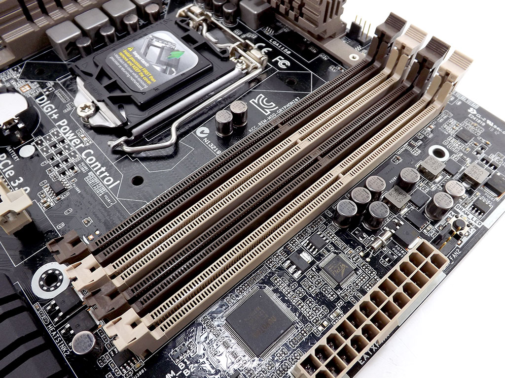 Asus Gryphon Z87 Intel Lga 1150 Review The Board Layout Techpowerup