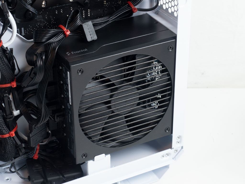 ASUS TUF Gaming GT502 Review - Assembly & Finished Looks