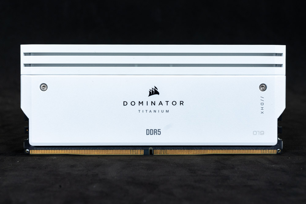 Corsair Dominator Titanium DDR5-7200 2x 24 GB Review - First