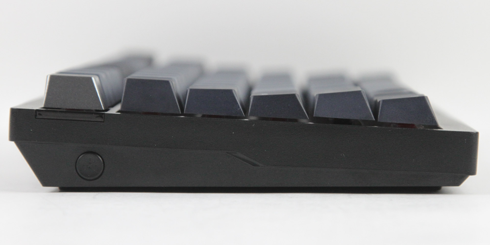 CORSAIR K65 Plus Wireless Mechanical Keyboard Review - Closer ...