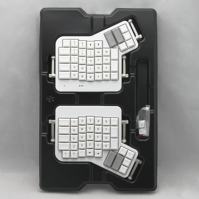 ErgoDox EZ Shine Keyboard Review - Packaging & Accessories