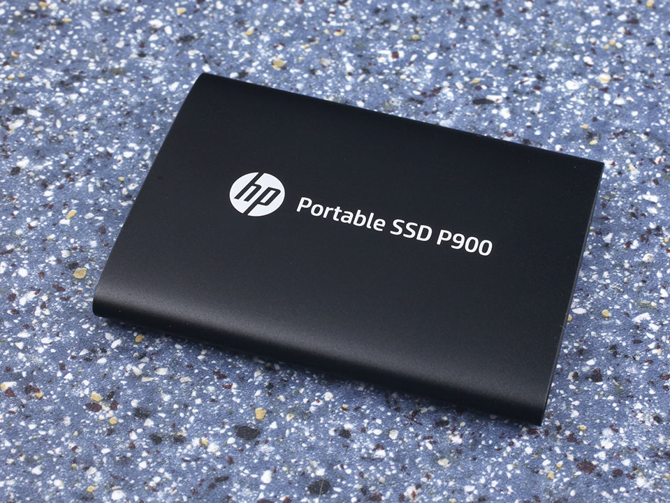 HP P900 1 TB Portable SSD Review - Photos & Disassembly