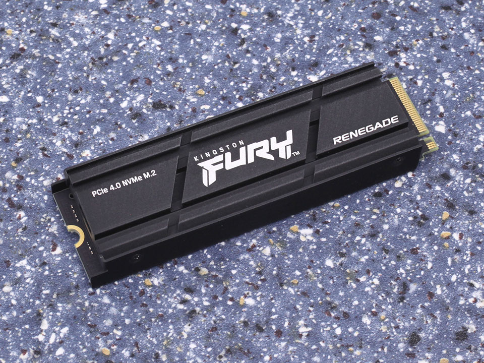 Kingston Fury Renegade Heatsink 2 TB Review - Pictures & Components ...