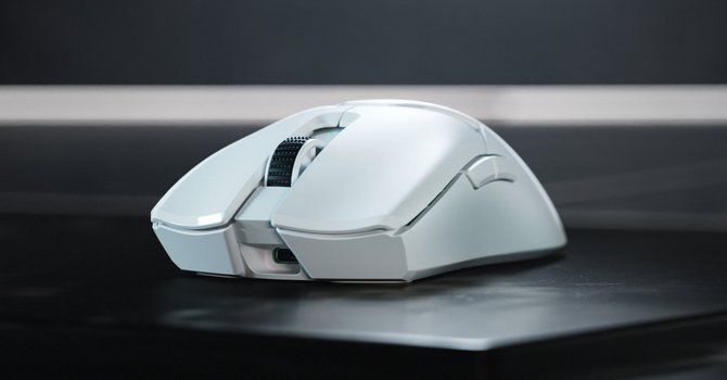 Razer Viper V2 Pro Gaming Mouse Review - Build Quality 