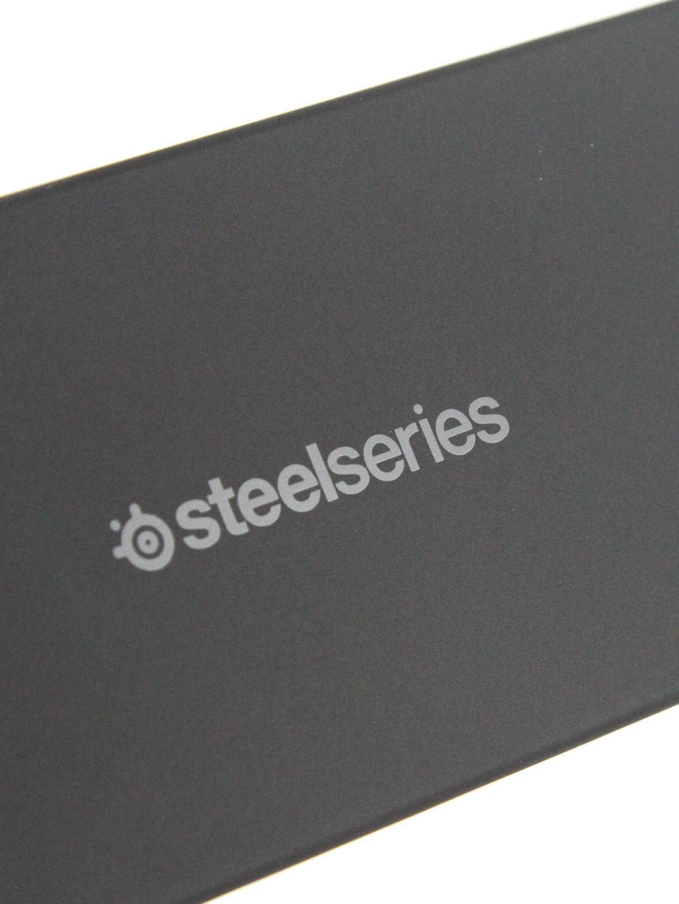 SteelSeries Apex Pro Keyboard Review - Packaging & Accessories ...