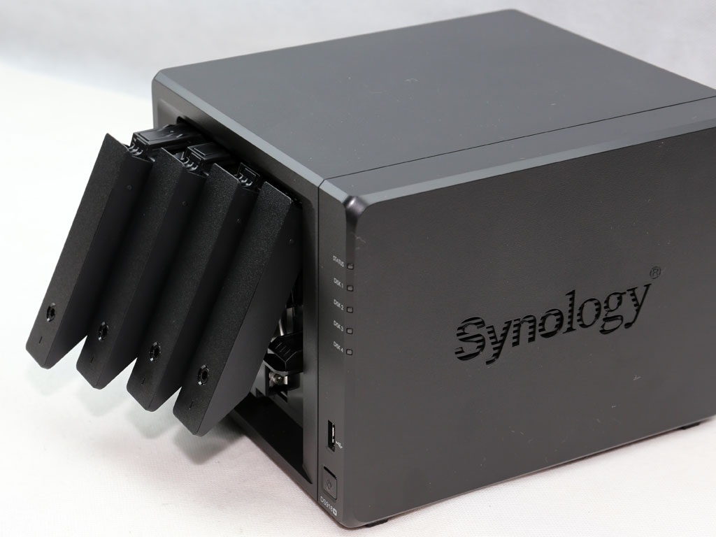 Synology DS918+ 4-Bay NAS Review - Exterior | TechPowerUp