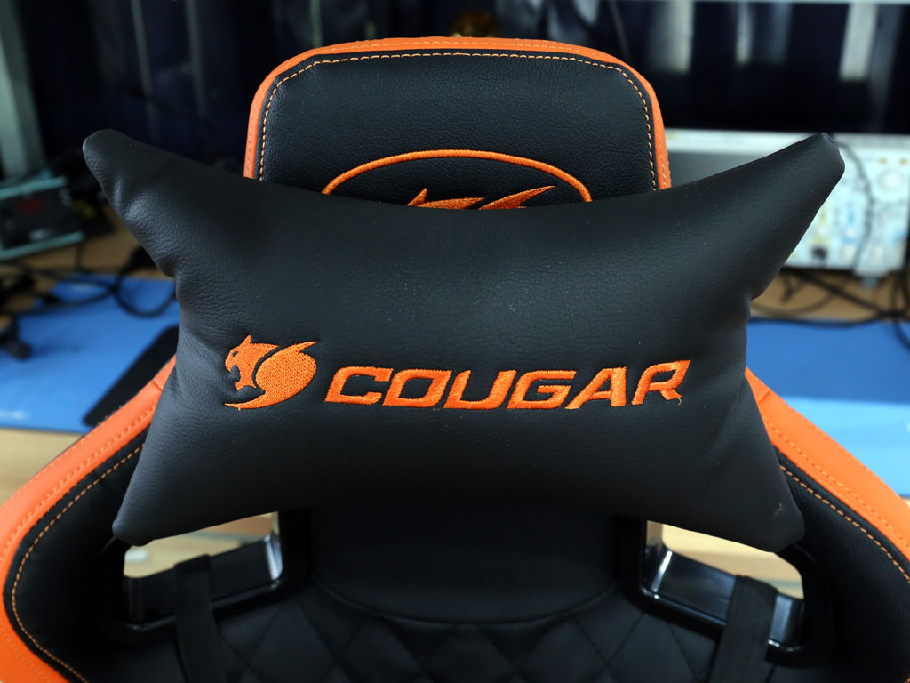 cat paw gaming chair cushion